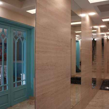 טביליסי Hotel Embassy מראה חיצוני תמונה