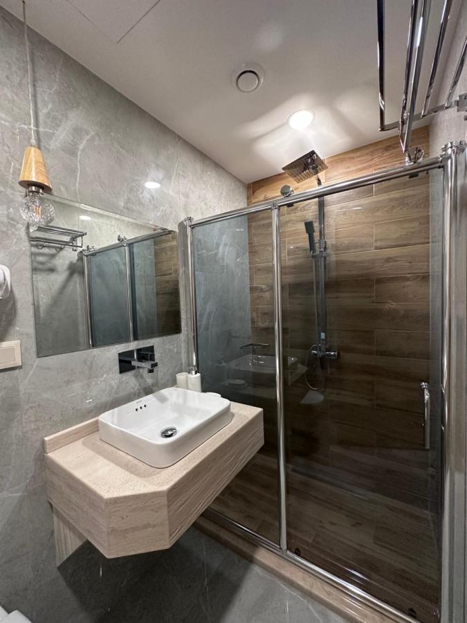 טביליסי Hotel Embassy מראה חיצוני תמונה