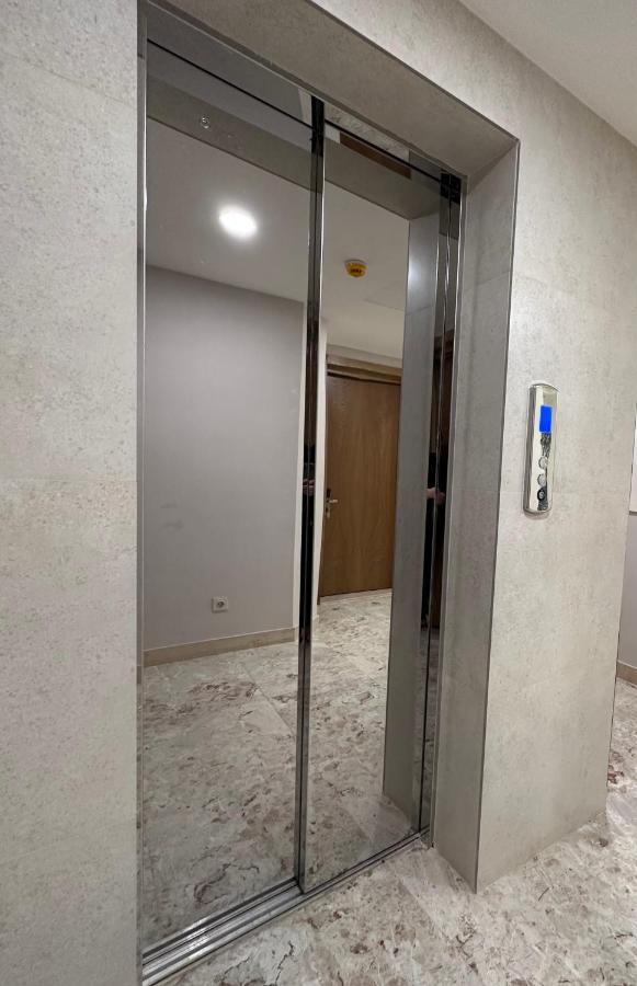 טביליסי Hotel Embassy מראה חיצוני תמונה