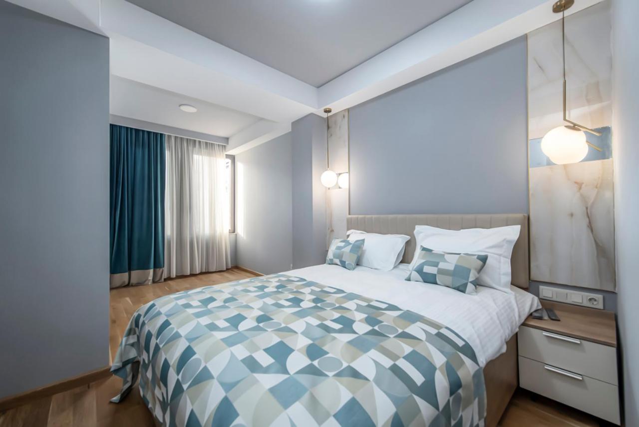 טביליסי Hotel Embassy מראה חיצוני תמונה